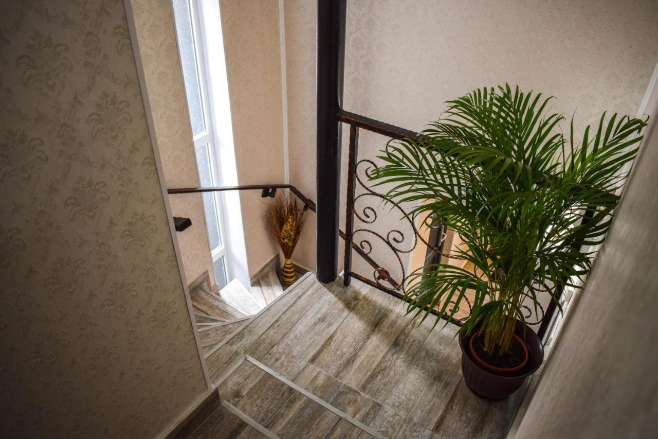 B House Rooms 雅西 外观 照片